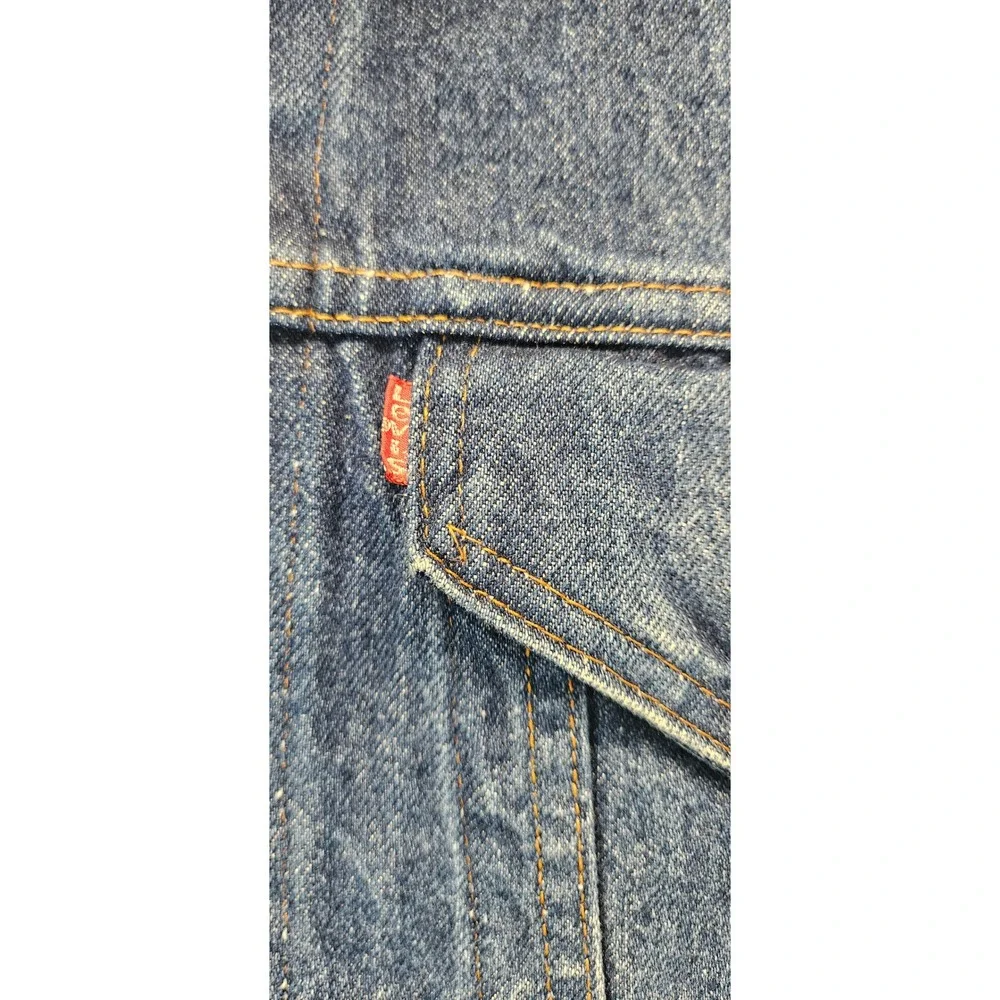 Levis 71506 0216 Denim Trucker Jacket Mens 46L Blue Made in USA Vintage Long